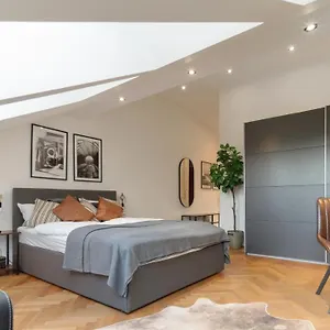 Apartamento Designer Apartments, 2 Min To U1 Reumannplatz, Viena