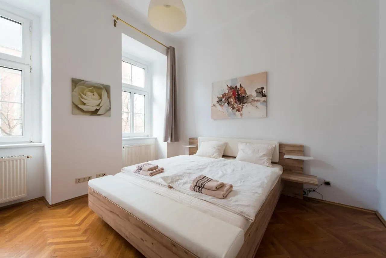 Belvedere Central Apartment Vienne